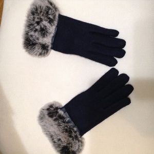 Black Cashmere Gloves Equipped for Texting Brand New